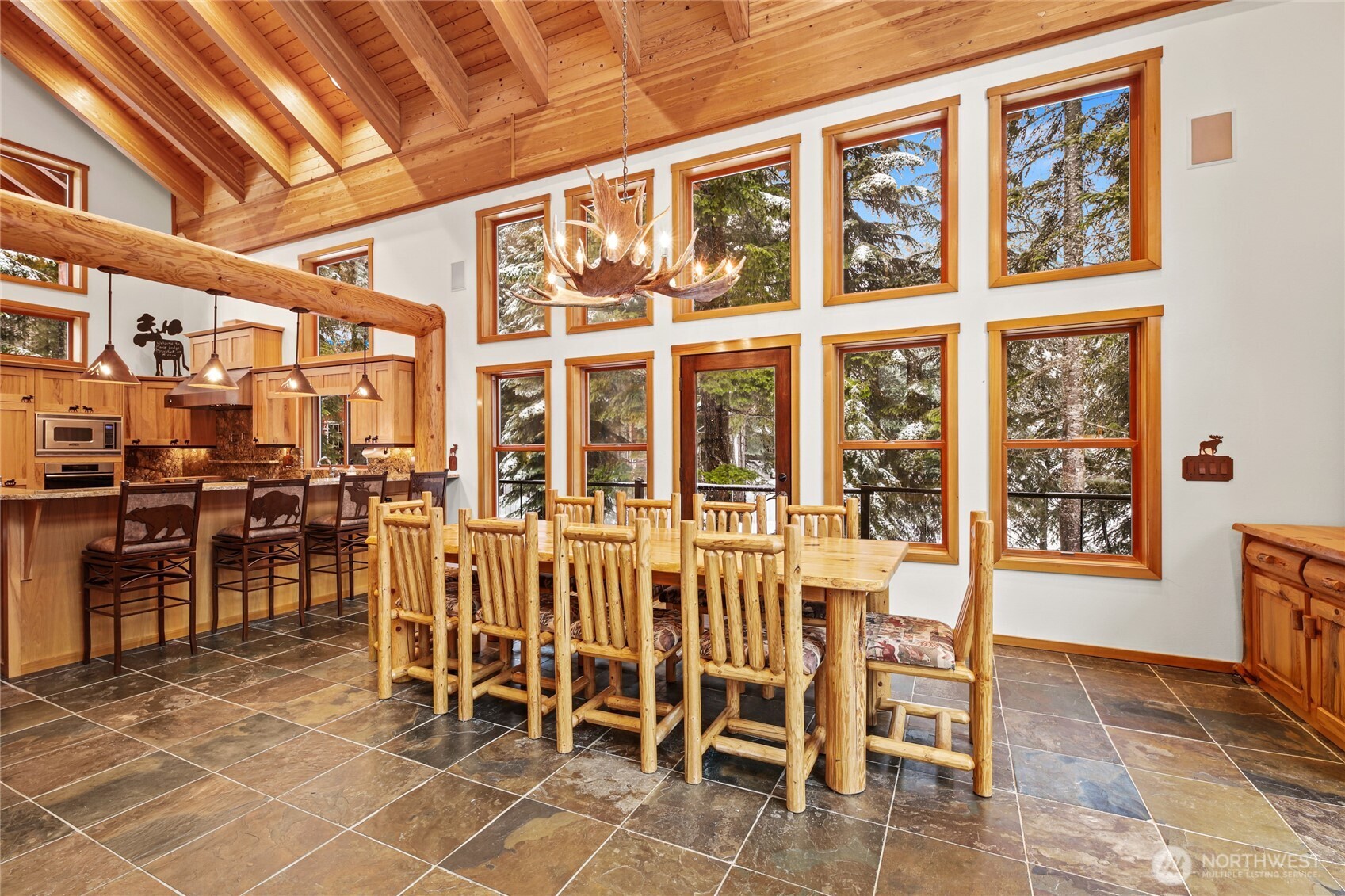 27 Alpental Strasse