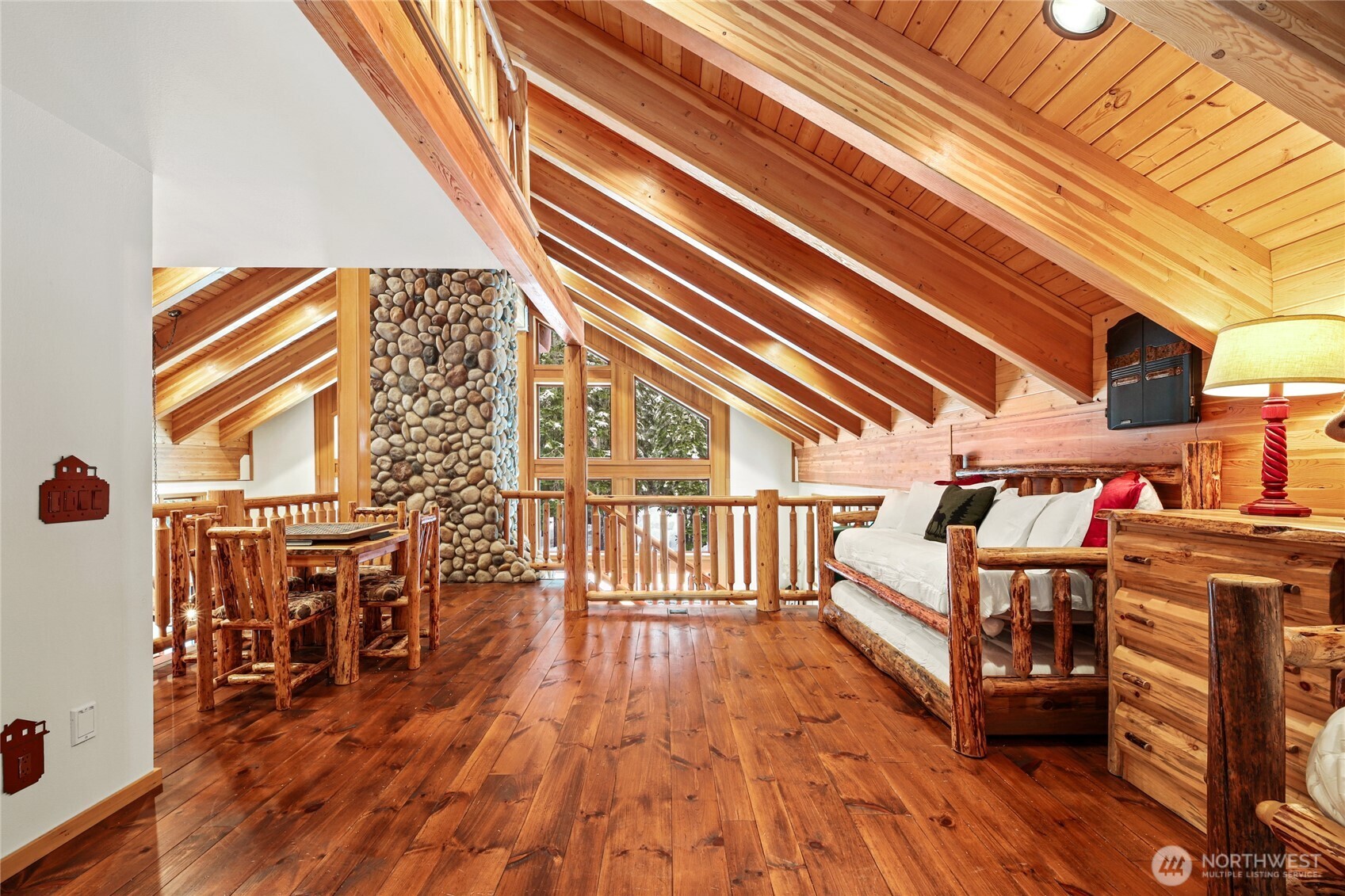 27 Alpental Strasse