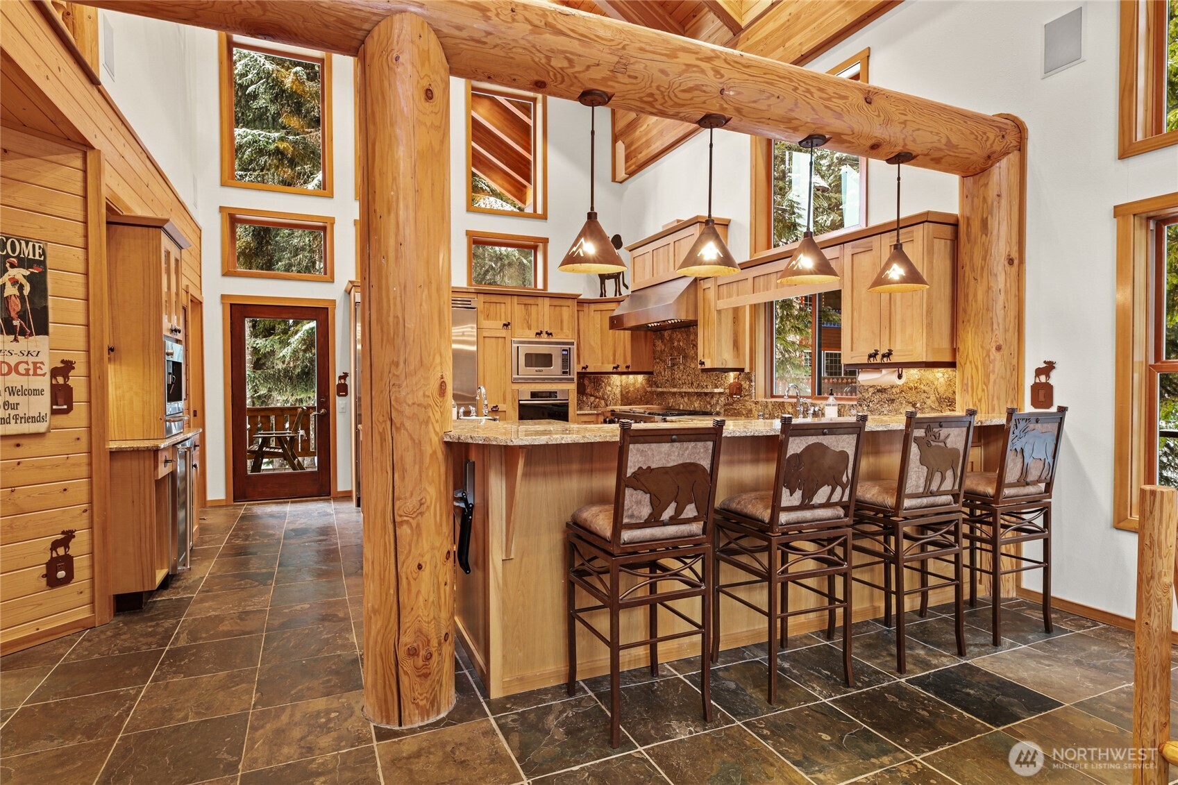 27 Alpental Strasse