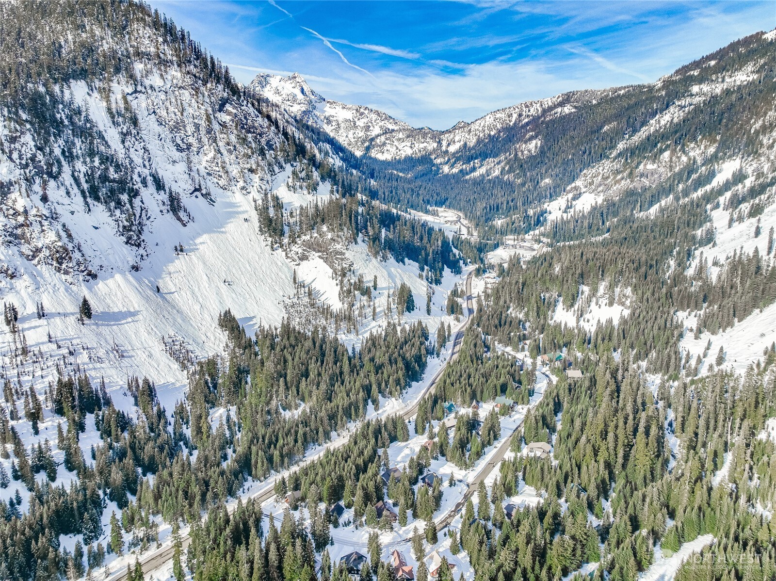 27 Alpental Strasse