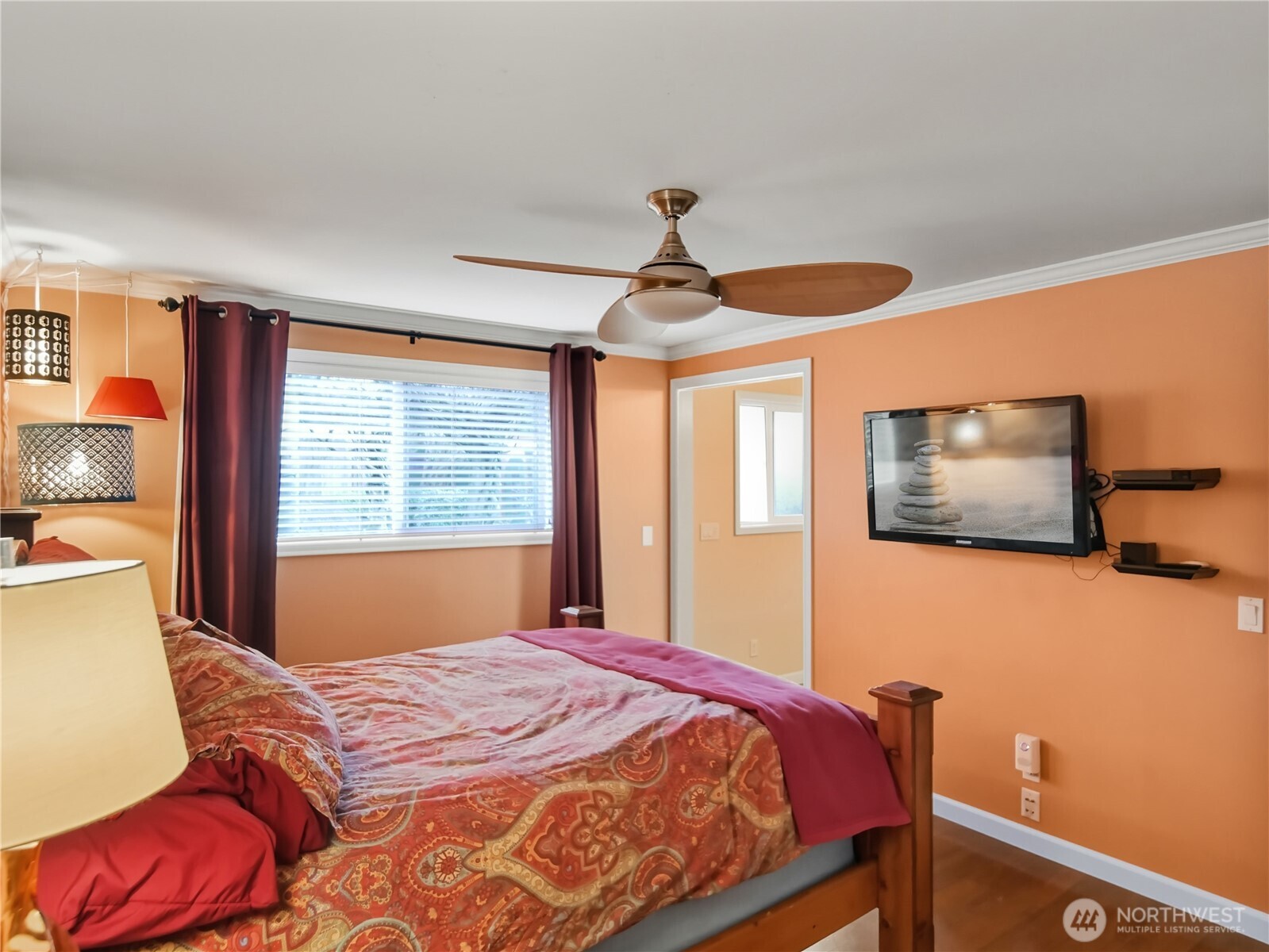 9240 Sand Point Way NE