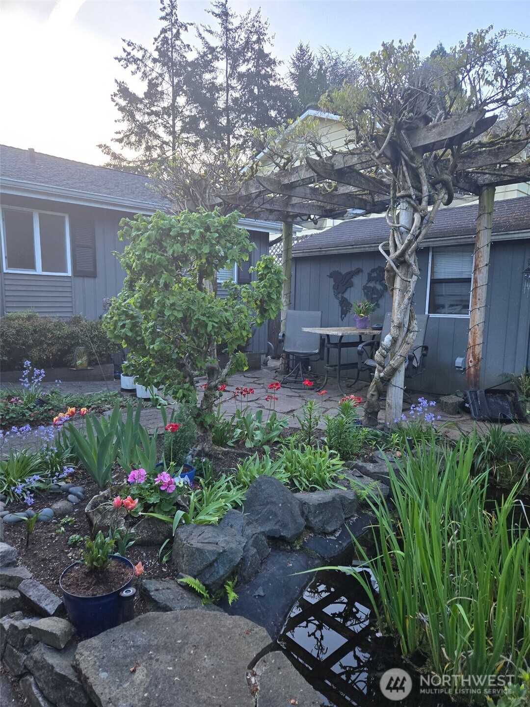 9240 Sand Point Way NE