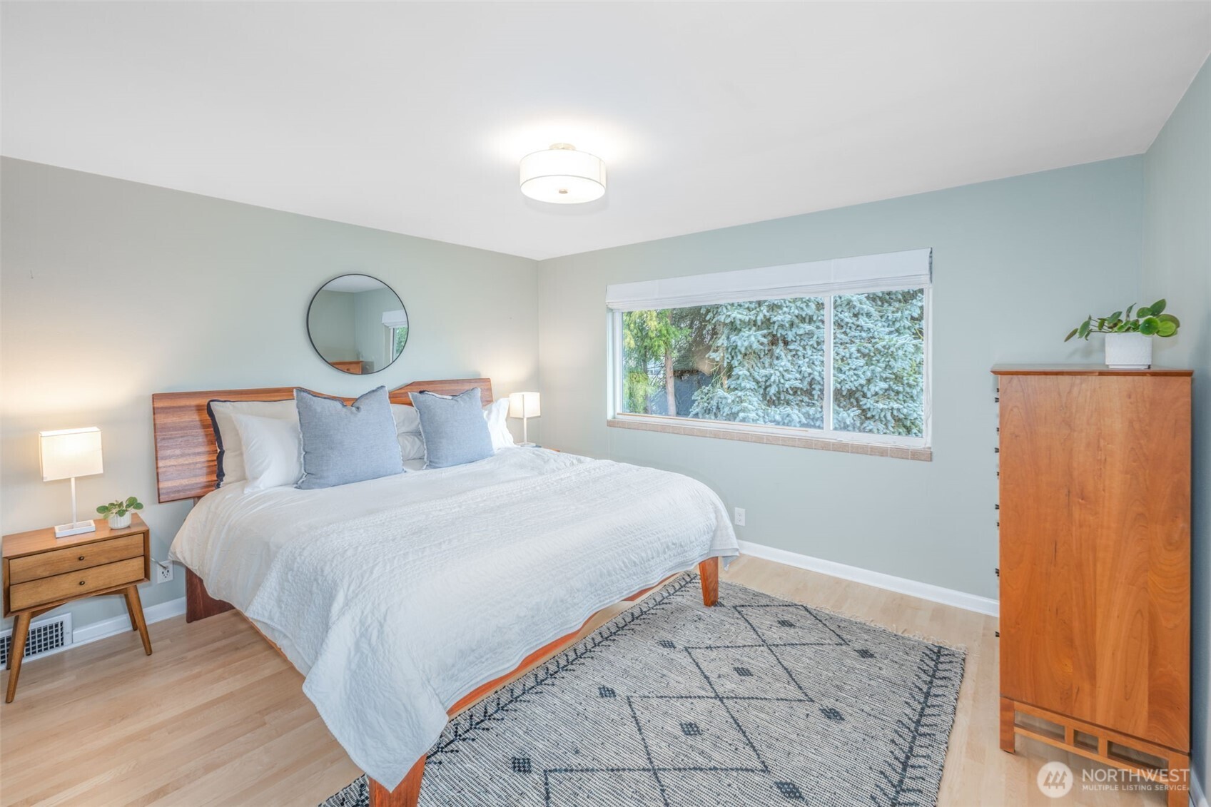 3744 NE 165th Street