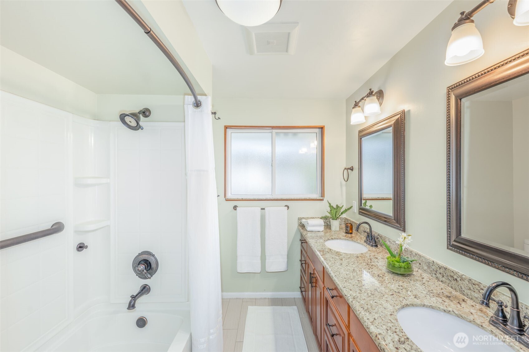 3744 NE 165th Street