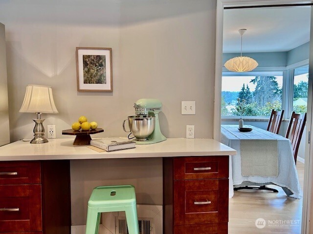 3744 NE 165th Street