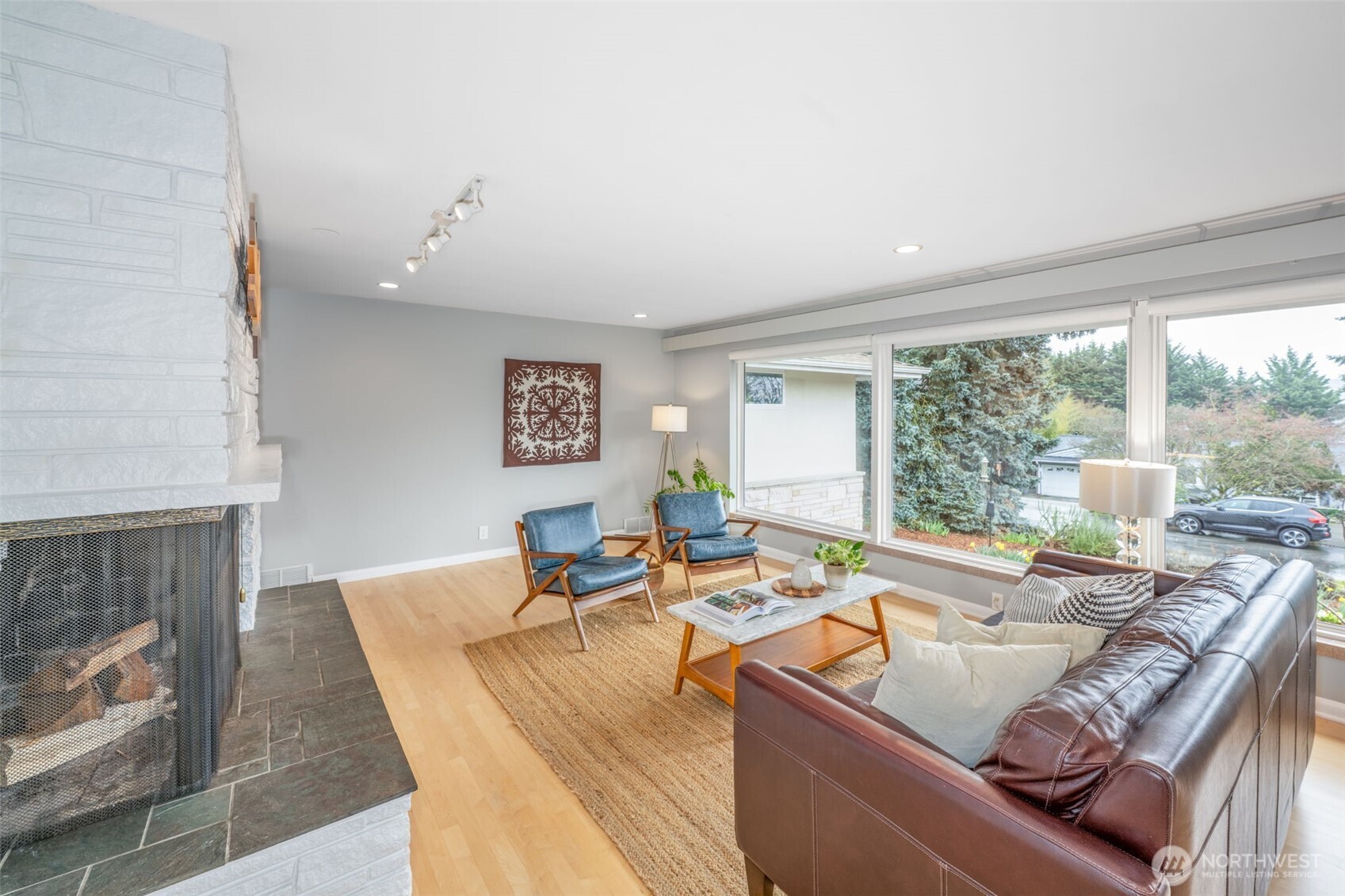 3744 NE 165th Street