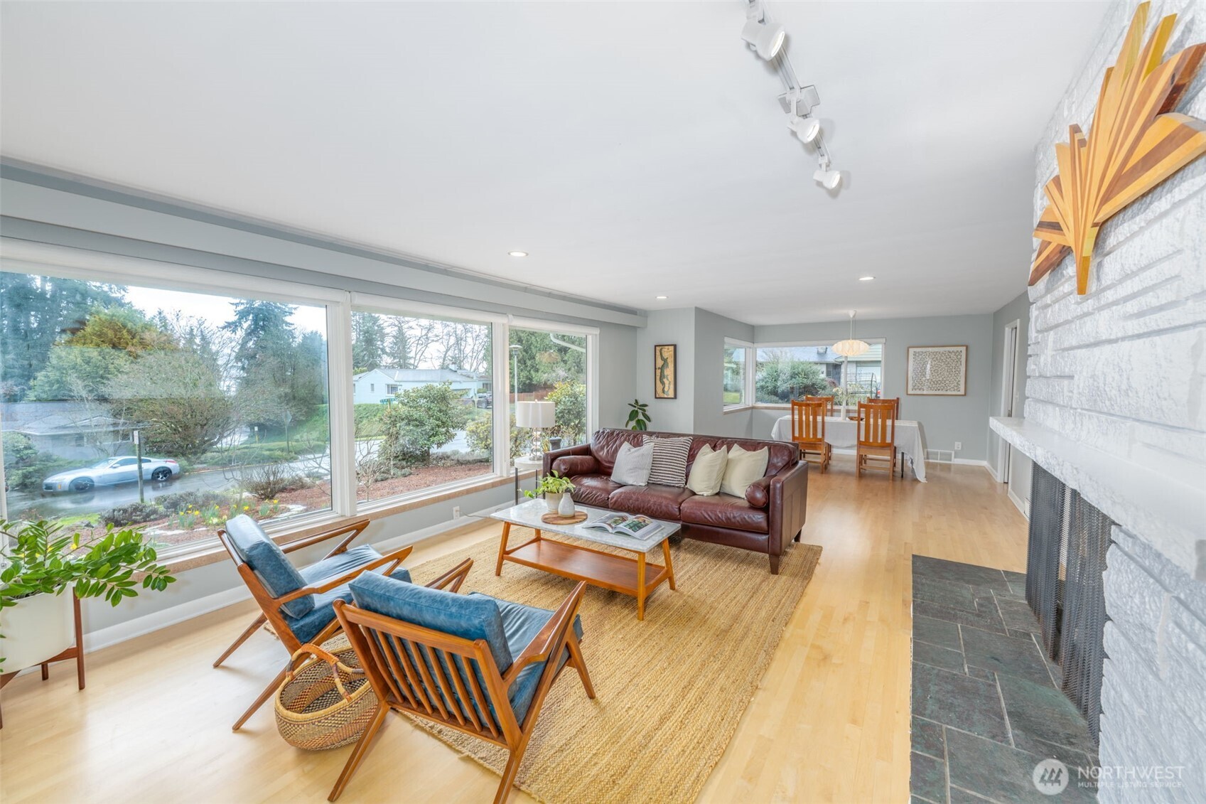 3744 NE 165th Street