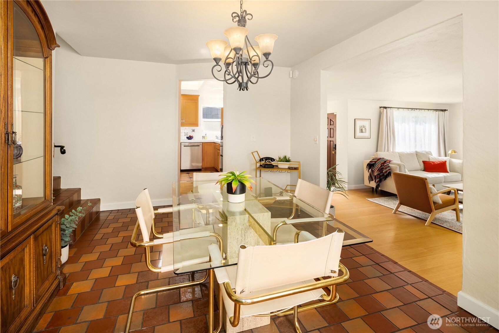 11252 Evanston Avenue N