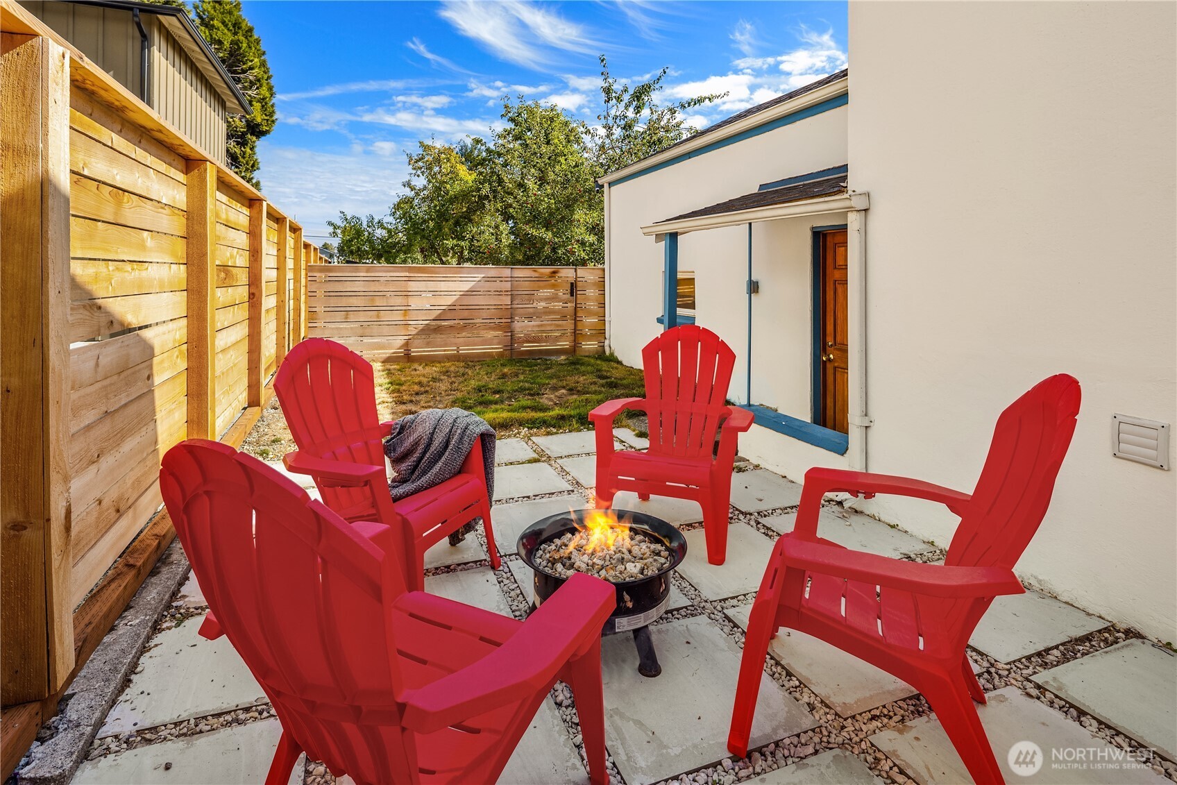 11252 Evanston Avenue N