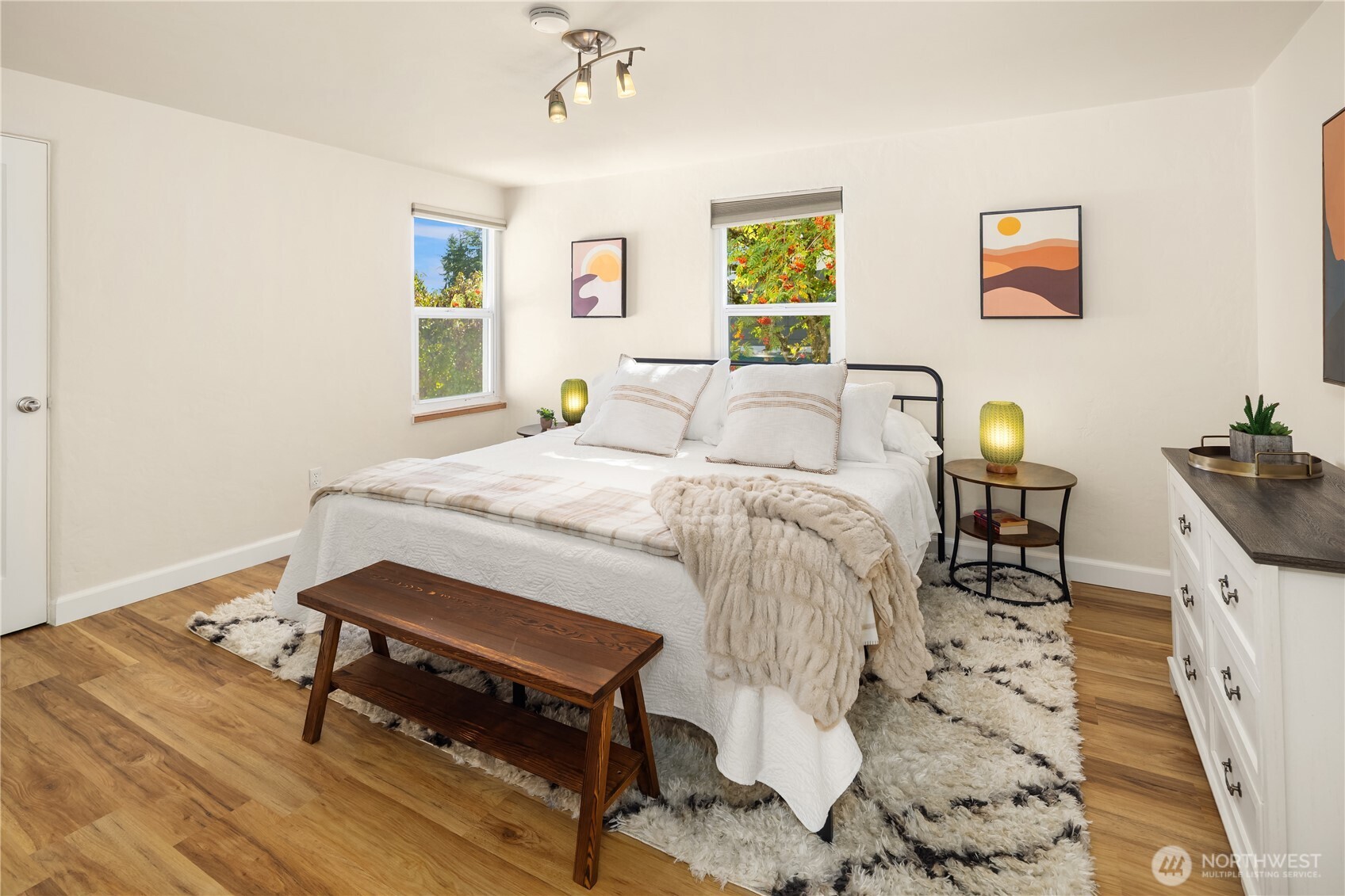 11252 Evanston Avenue N