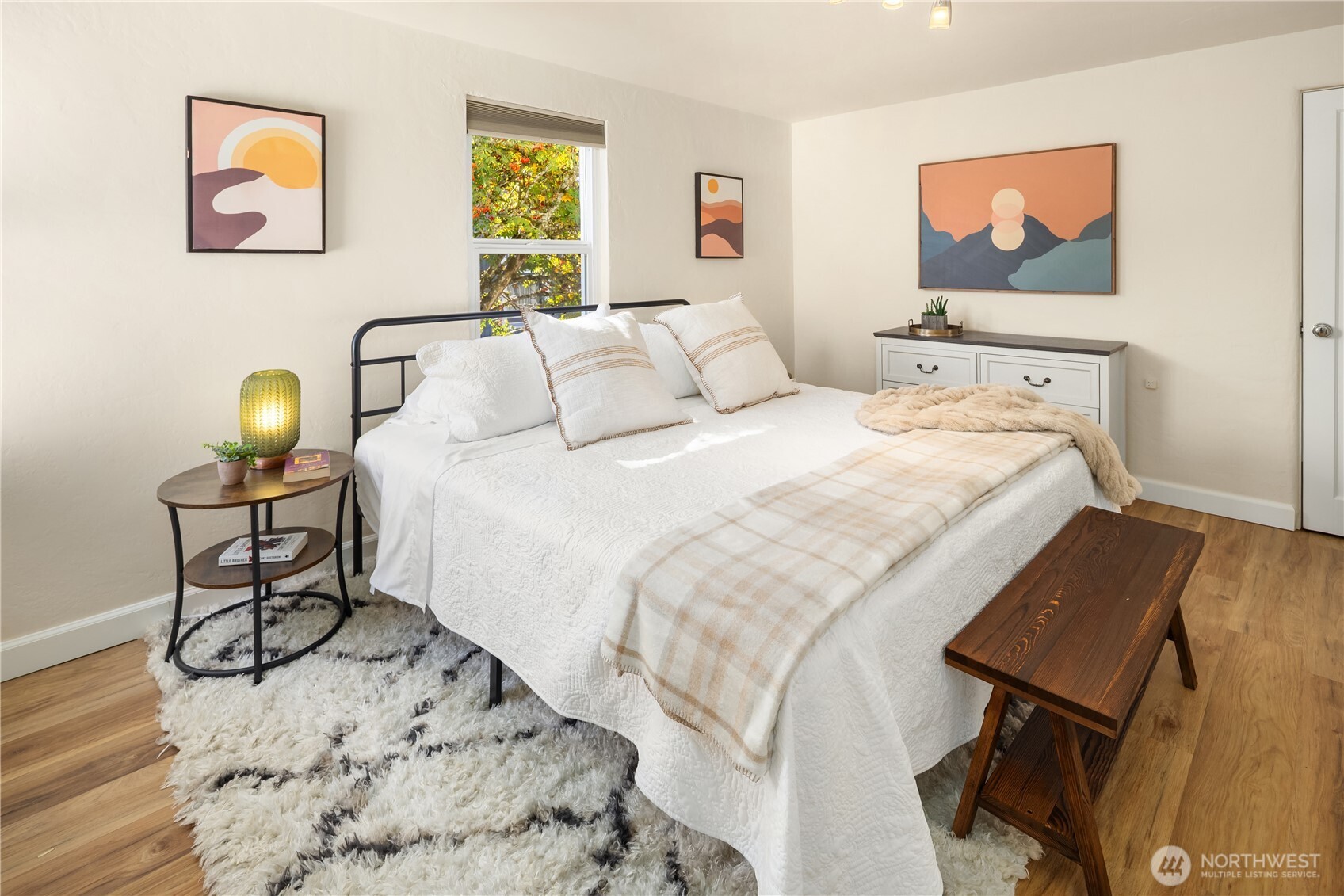 11252 Evanston Avenue N