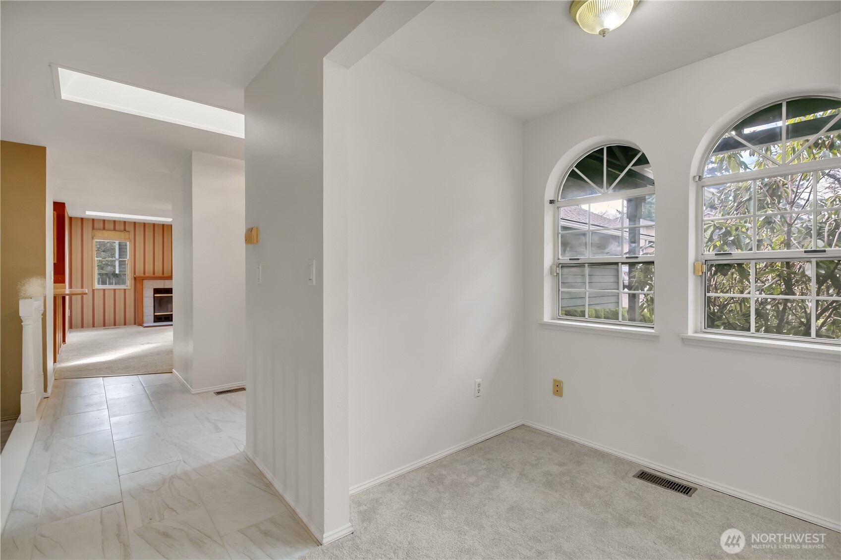 5512 Lakeland Hills Way SE