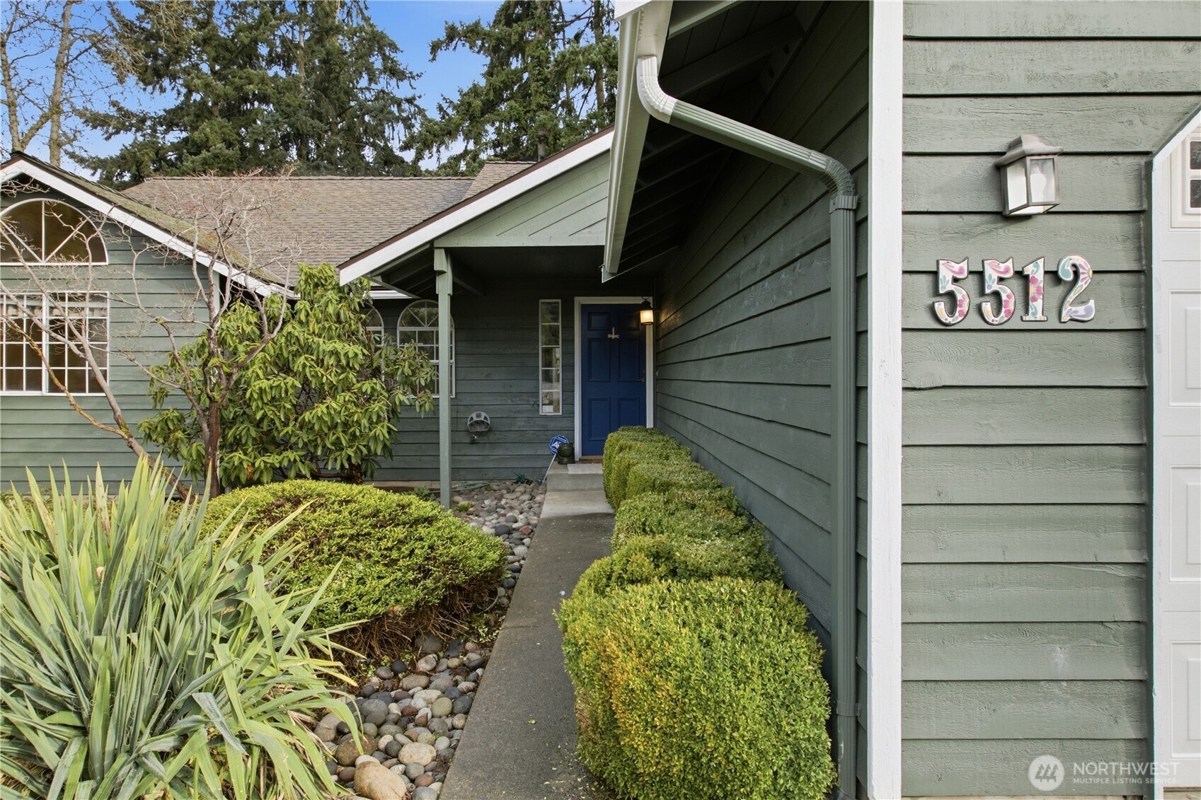 5512 Lakeland Hills Way SE