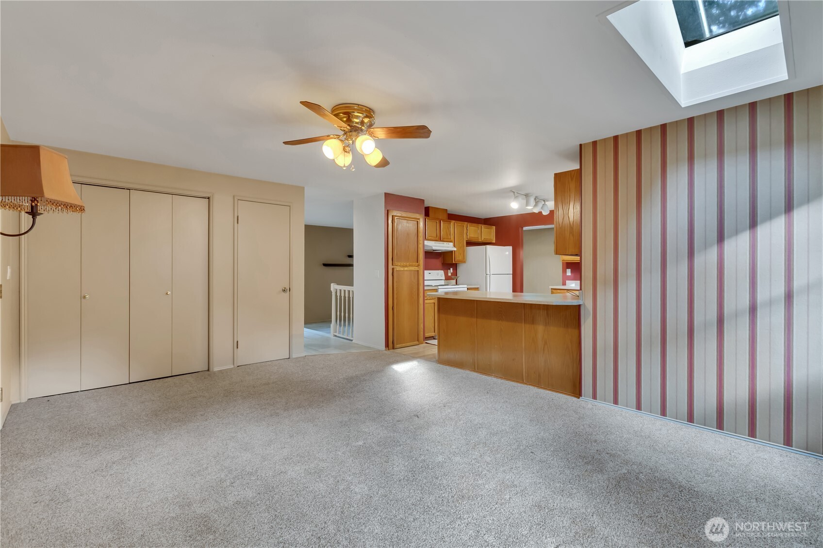 5512 Lakeland Hills Way SE