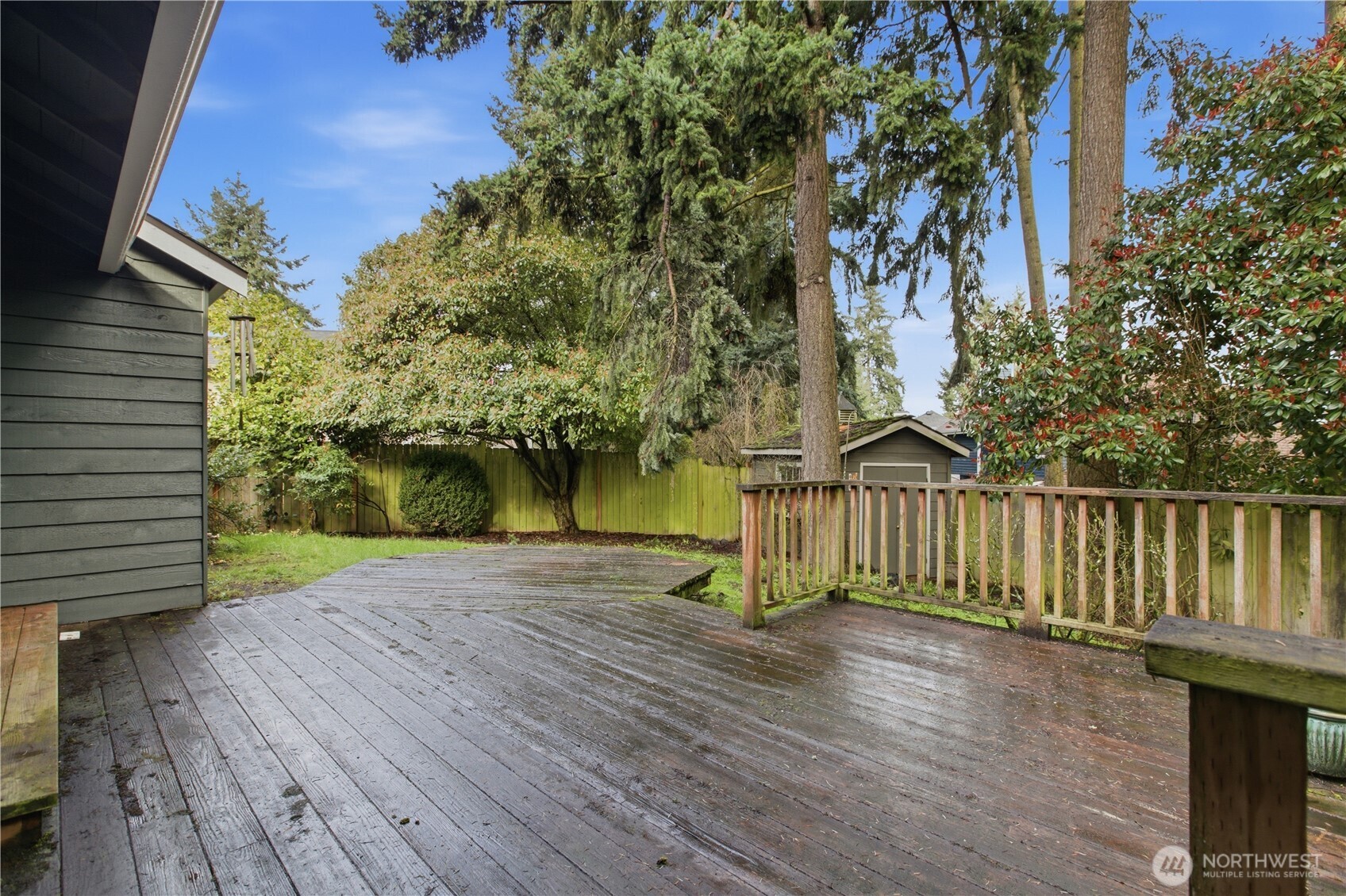 5512 Lakeland Hills Way SE