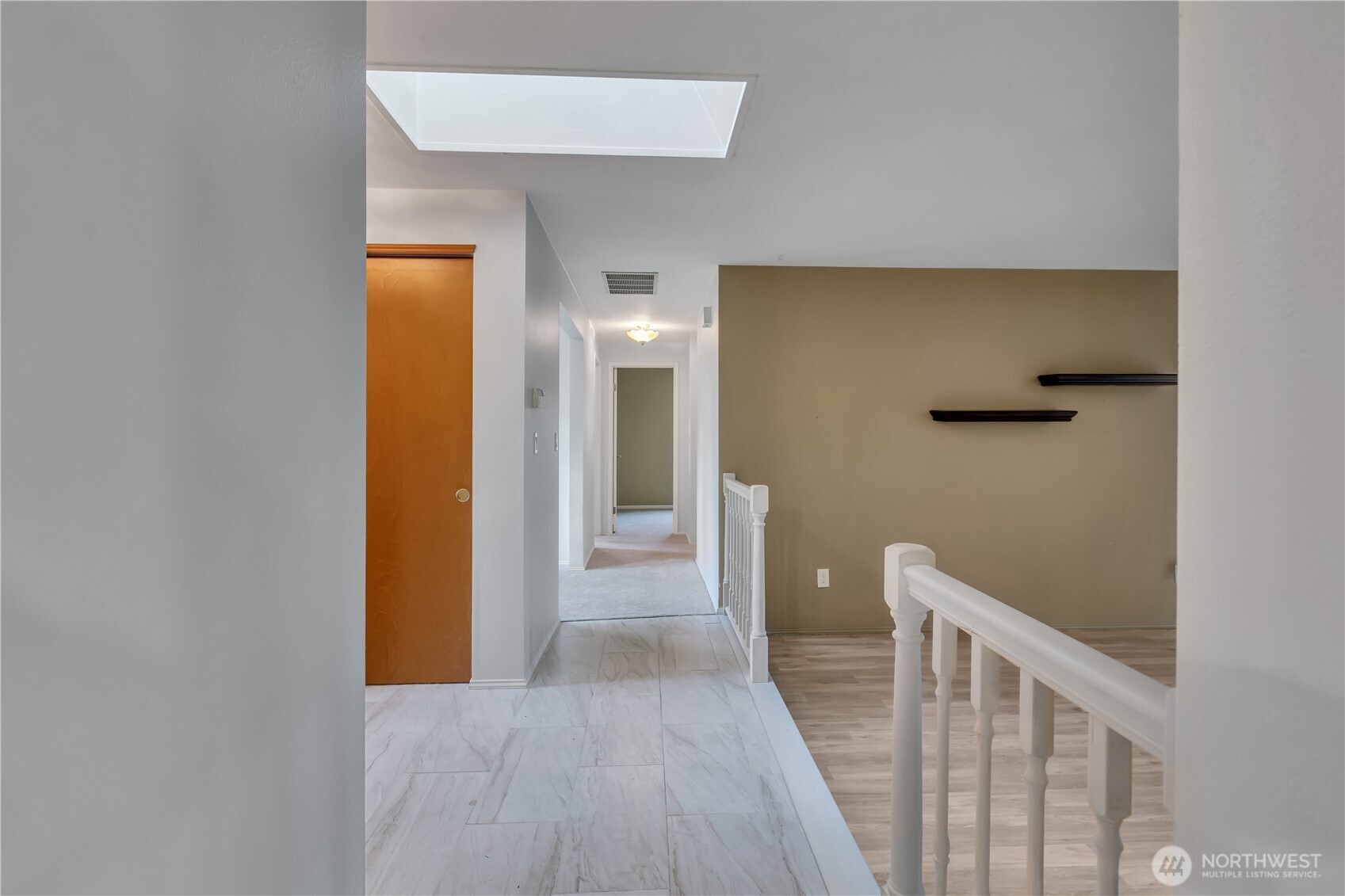 5512 Lakeland Hills Way SE