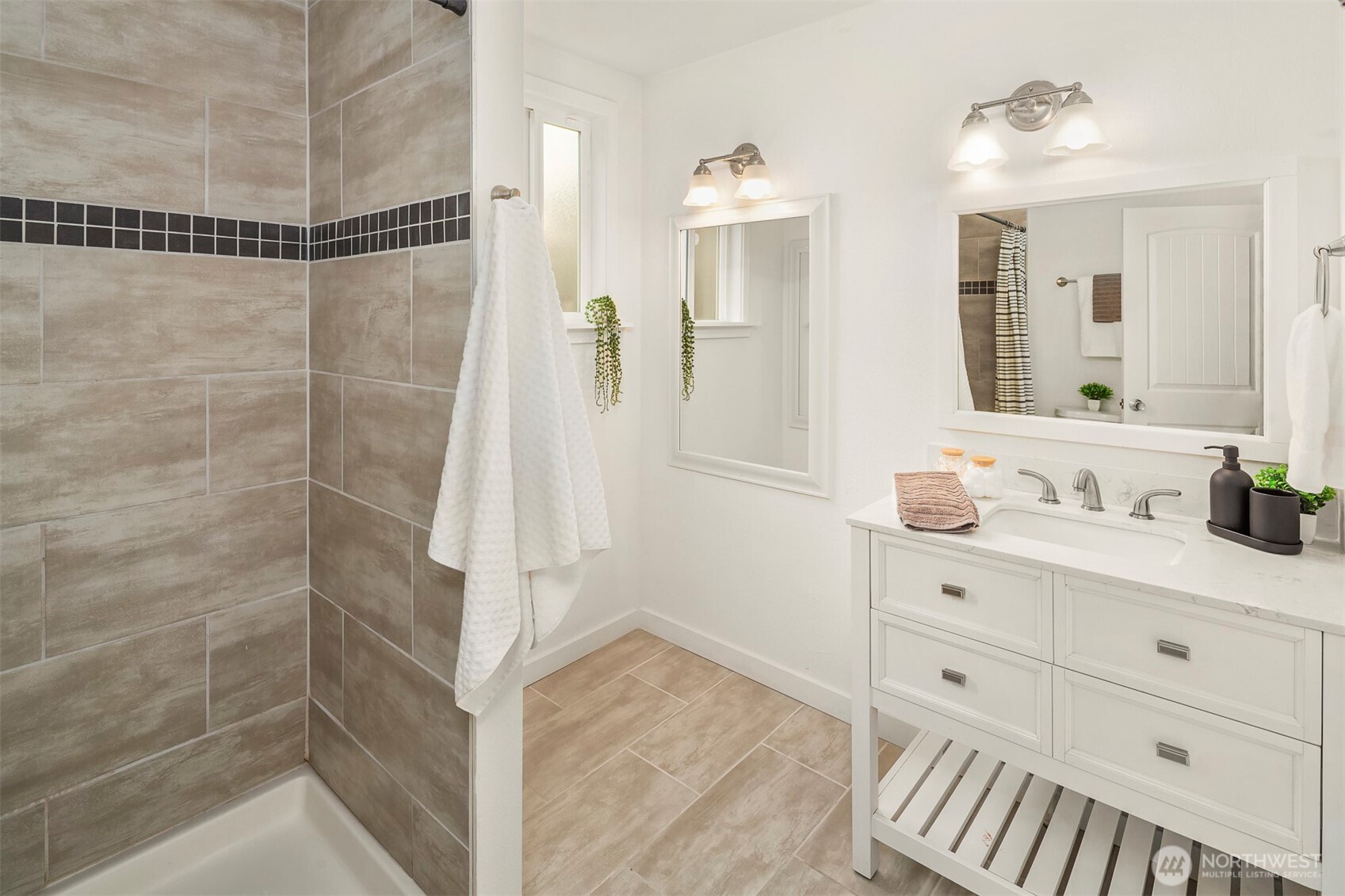 14004 17th Avenue NE