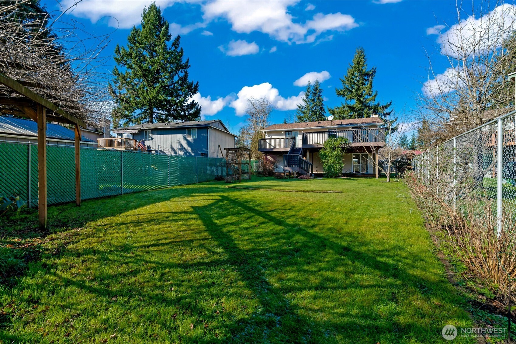 10609 52nd Avenue NE