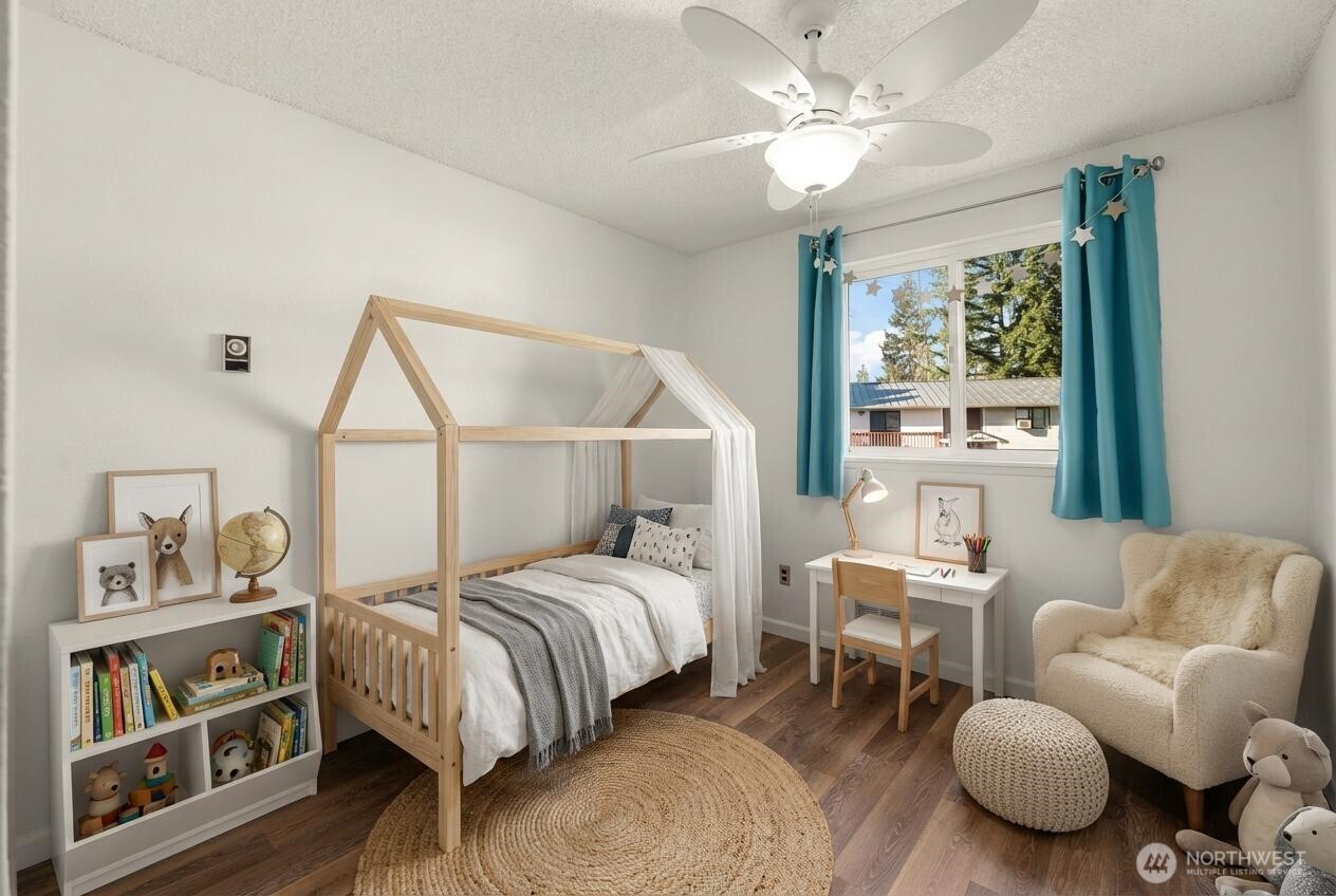 10609 52nd Avenue NE