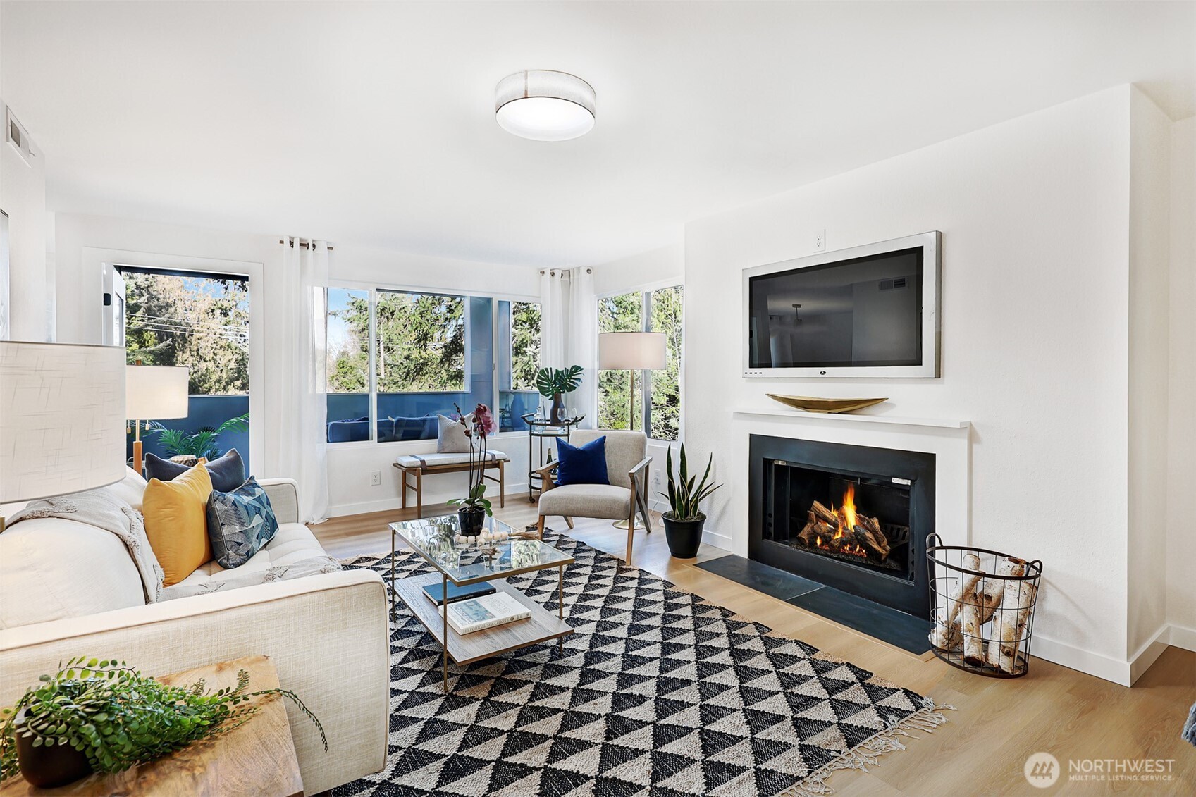 17417 Ashworth Avenue N Unit: 403