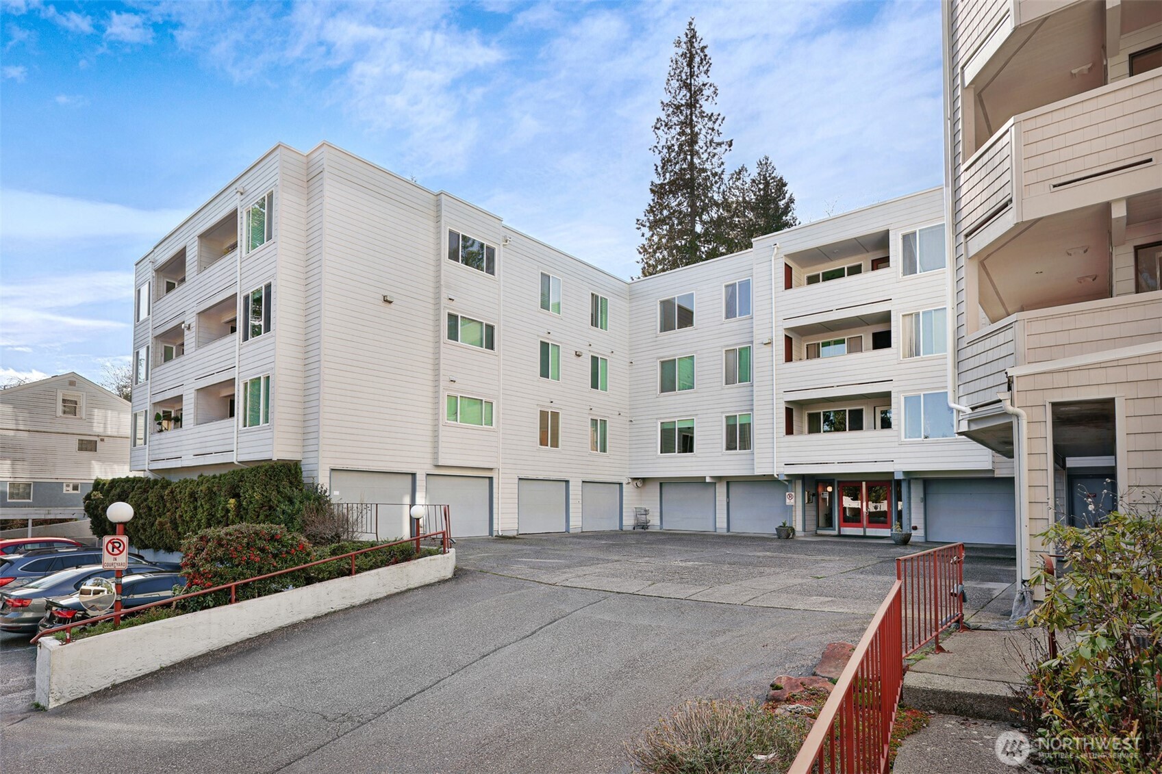 17417 Ashworth Avenue N Unit: 403