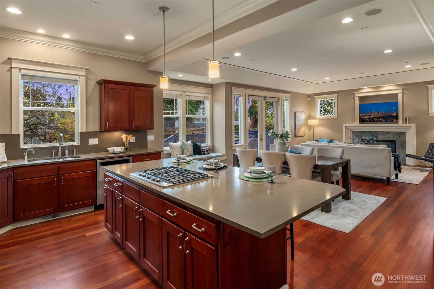 3655 NE 73rd Street