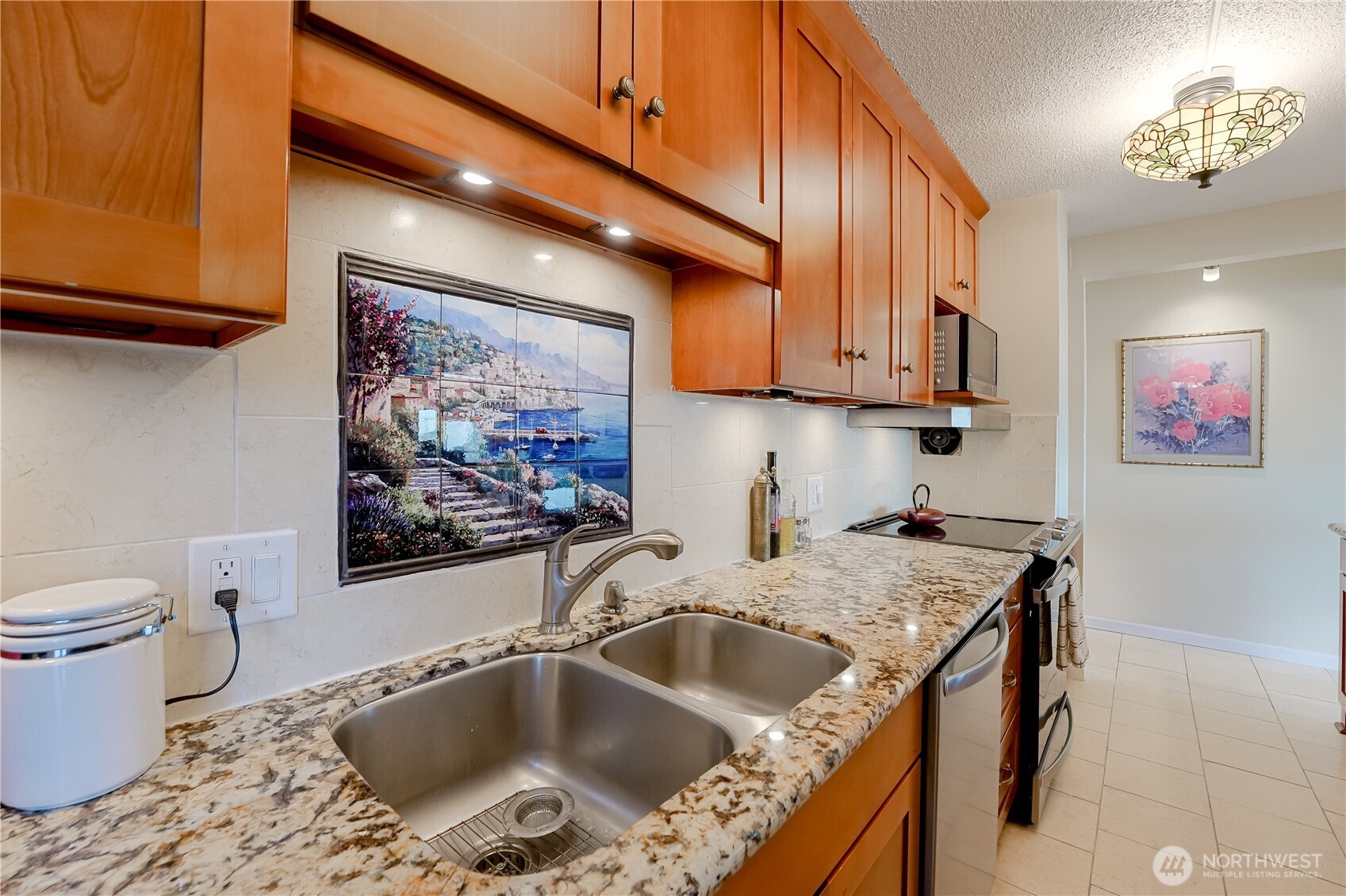 308 E Republican Street Unit: 214