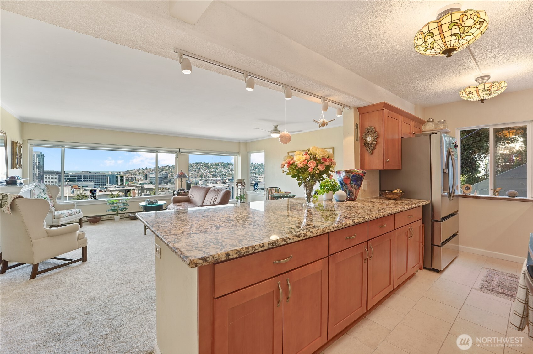 308 E Republican Street Unit: 214