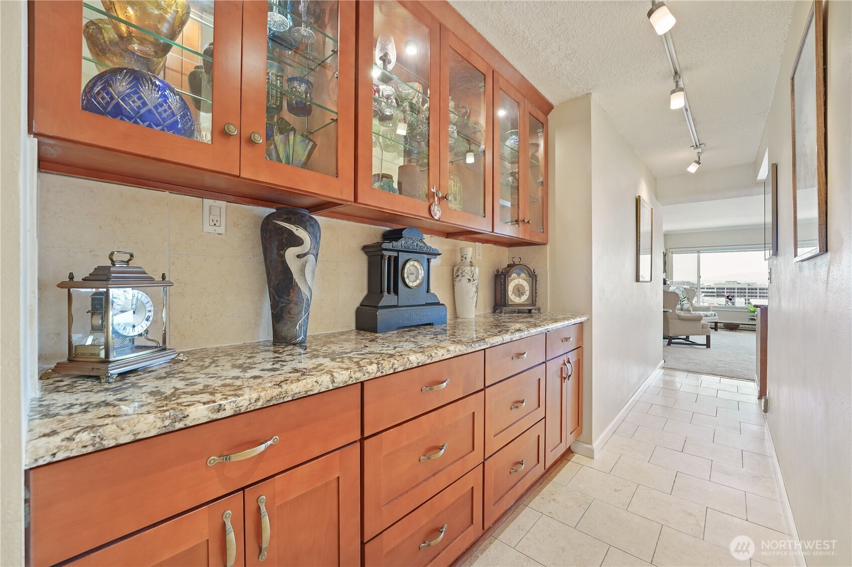 308 E Republican Street Unit: 214