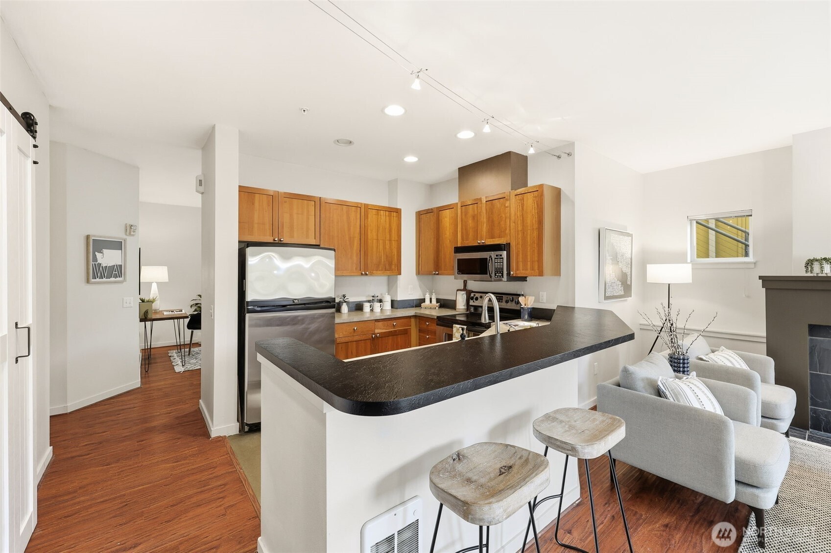 3671 Dayton Avenue N Unit: 2