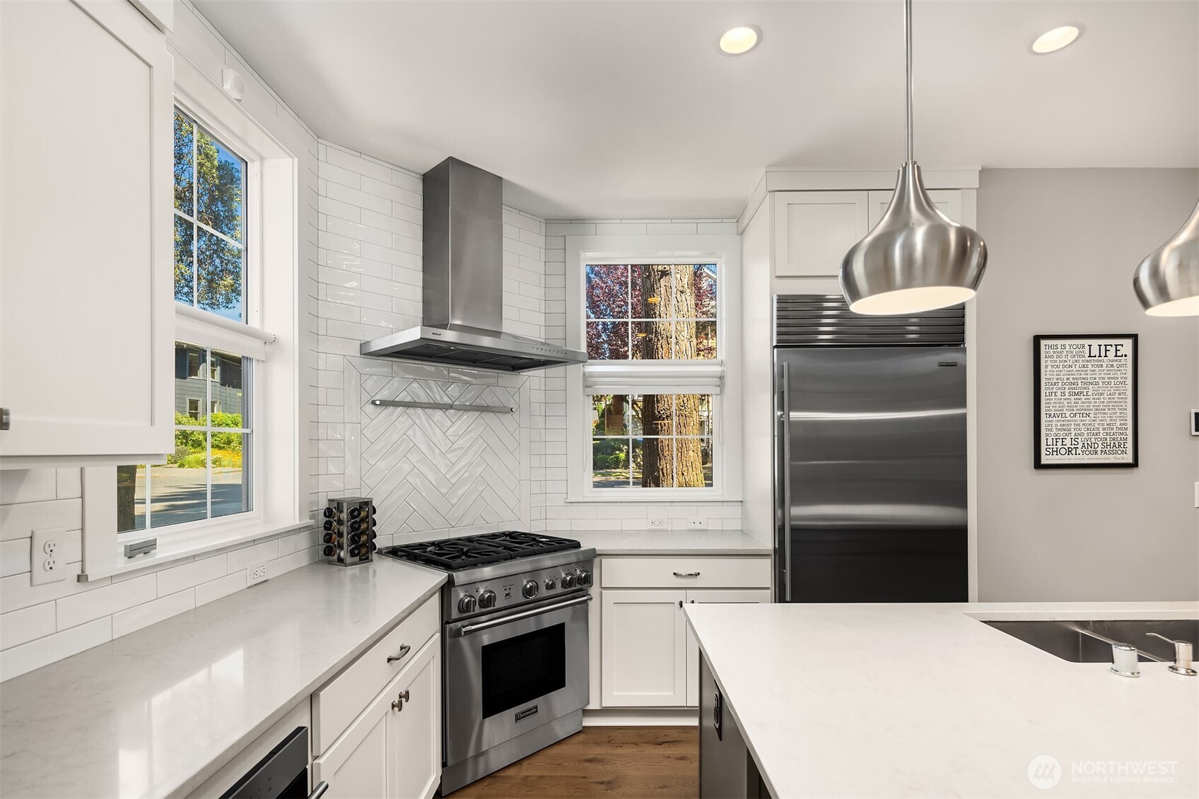 901 W McGraw Street Unit: 6