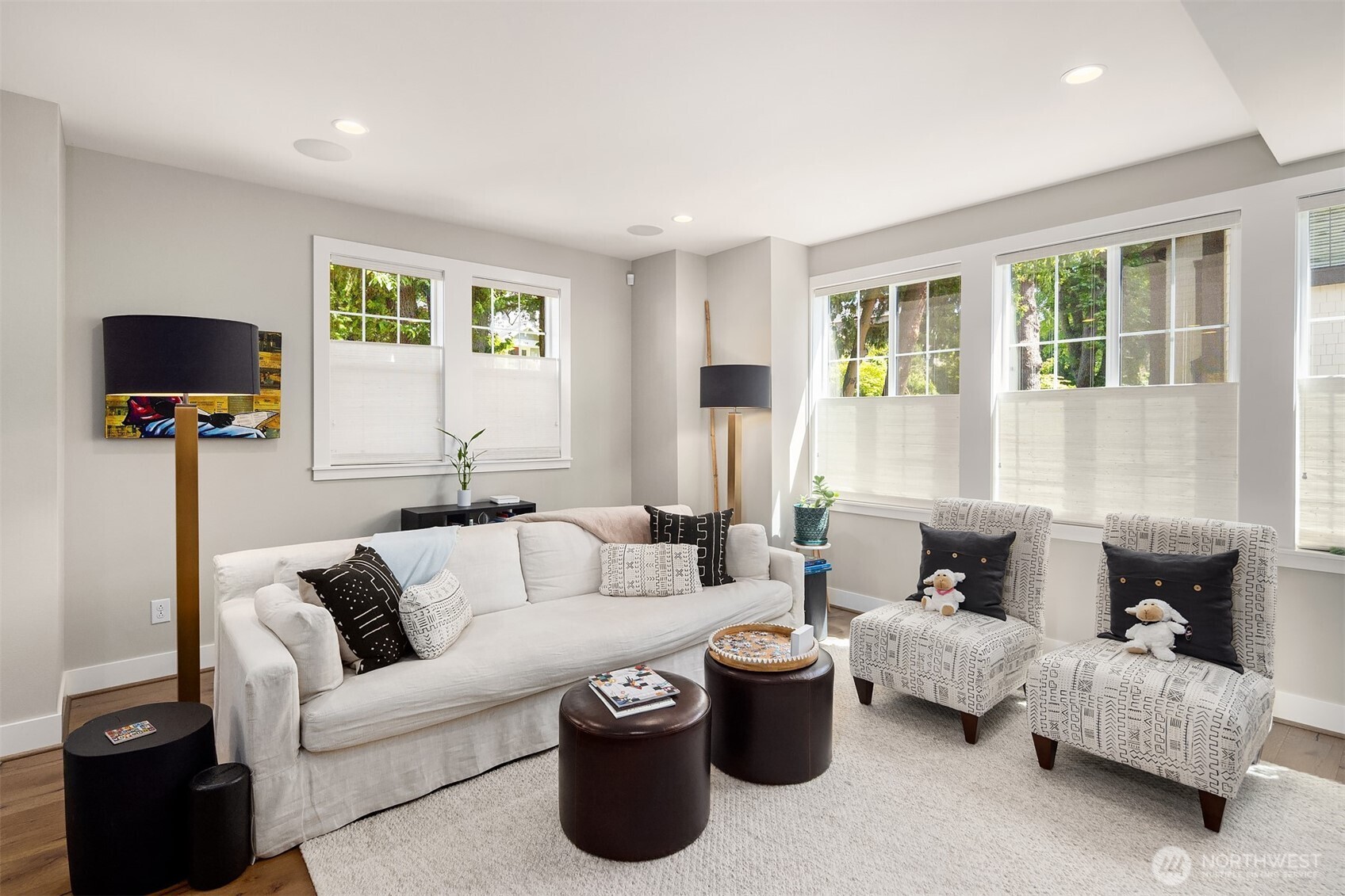 901 W McGraw Street Unit: 6