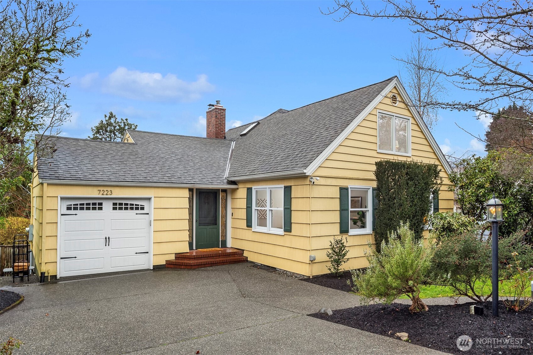 7223 28th Avenue NE