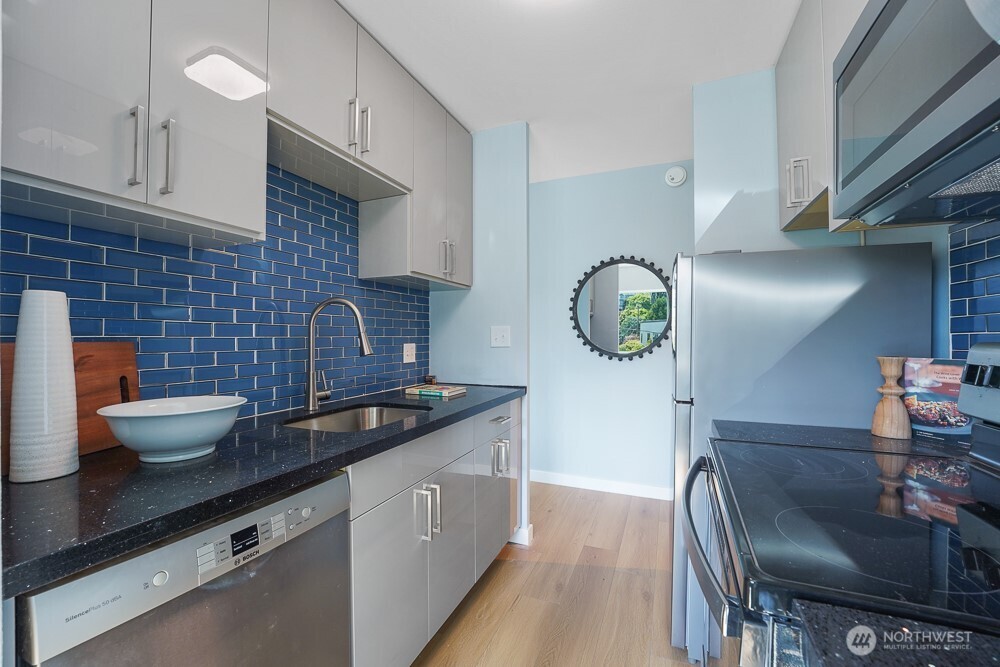 308 E Republican Street Unit: 703