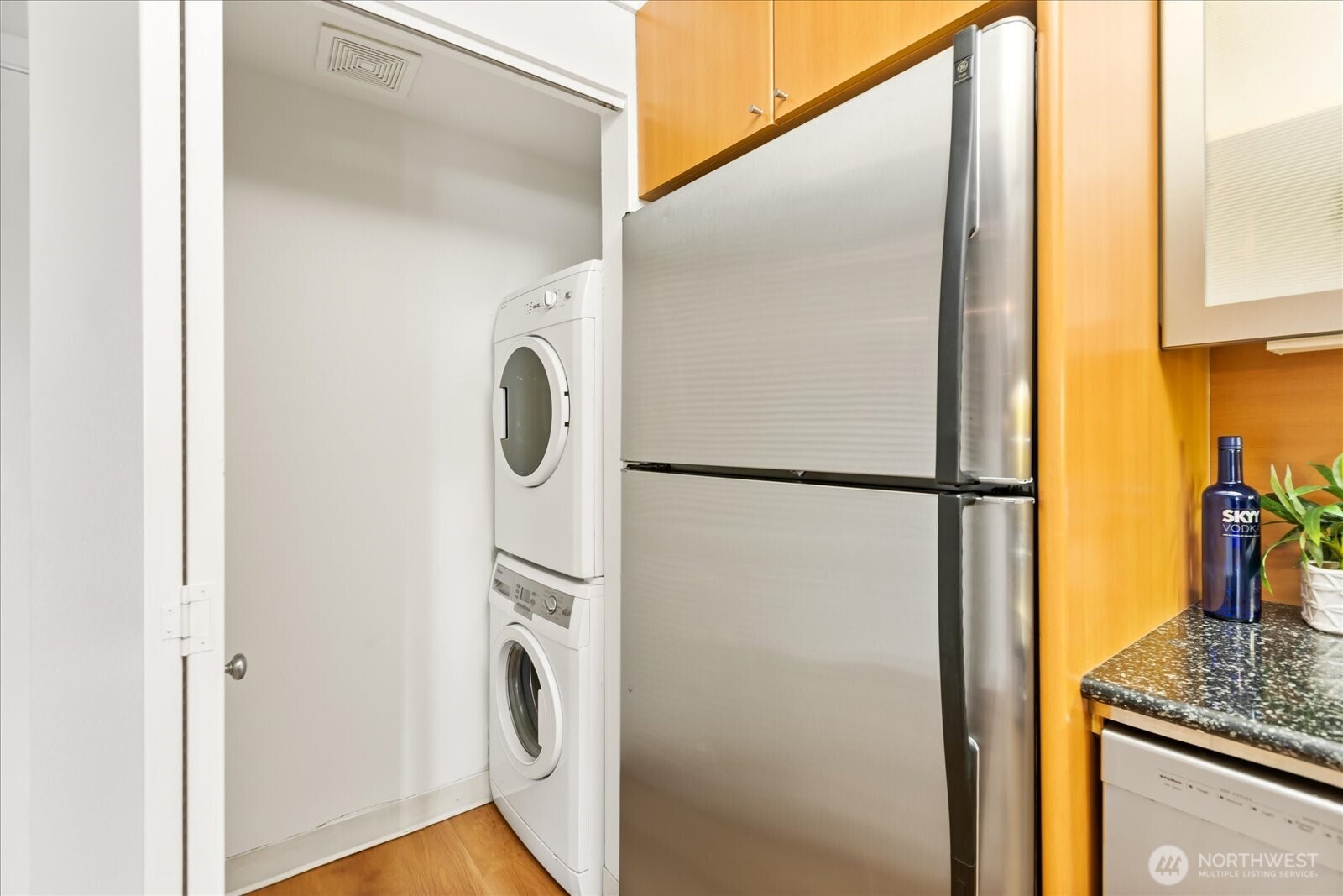 732 11th Avenue E Unit: 404