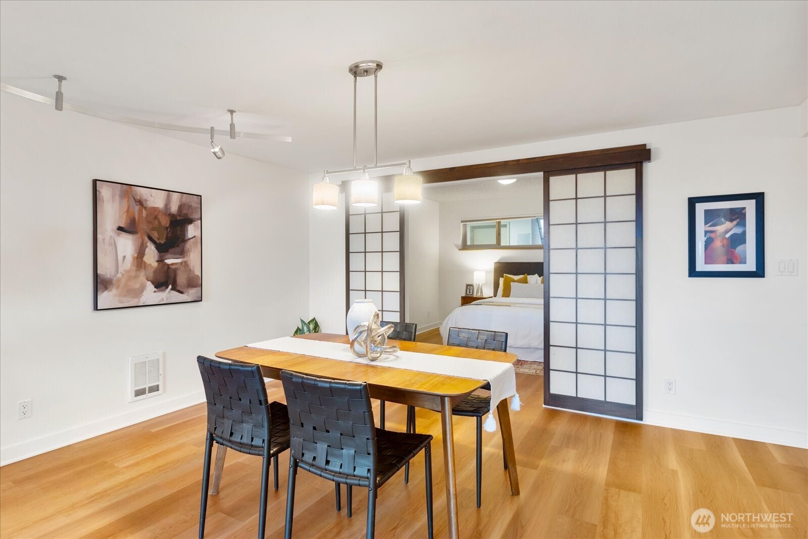 732 11th Avenue E Unit: 404