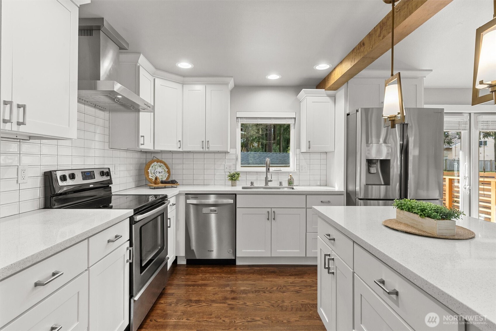 12629 10th Avenue NE