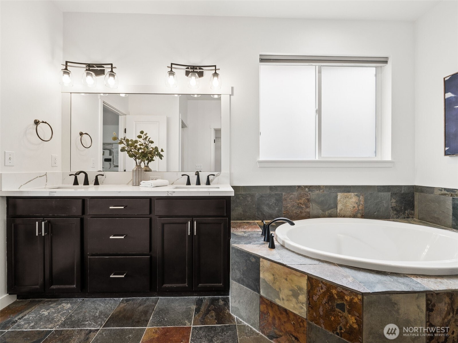 23886 SE 284th Place