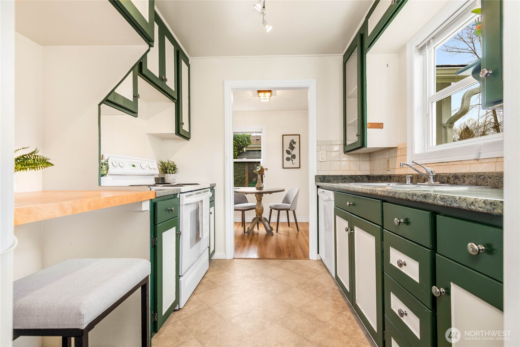 16011 27th Avenue NE