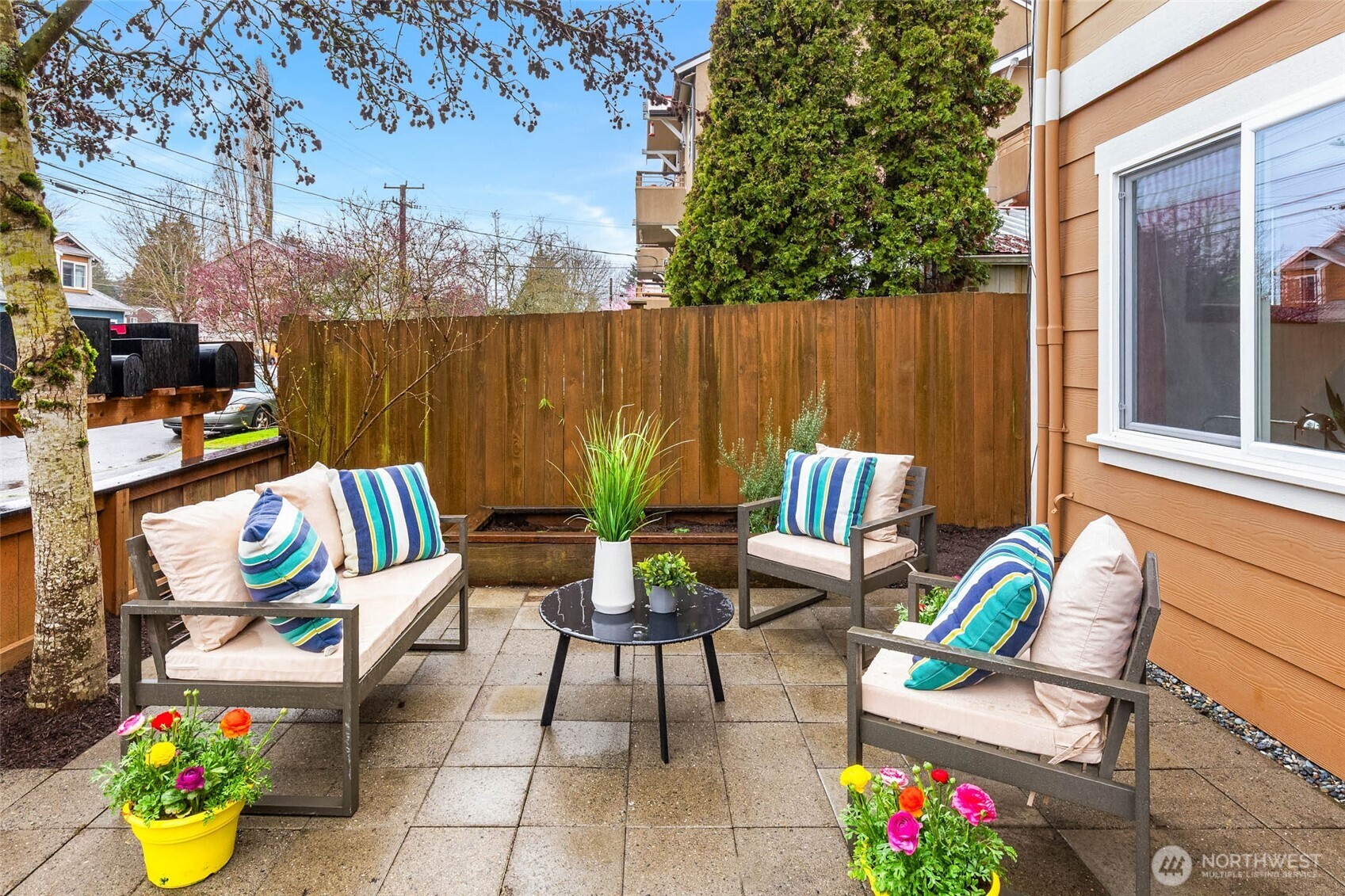 9418 Fremont Avenue N