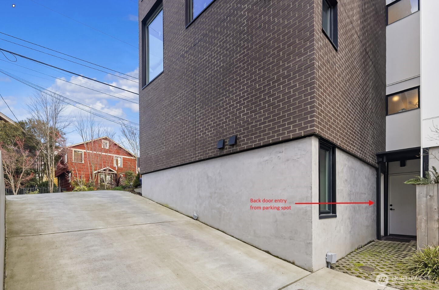 73 E Lynn St