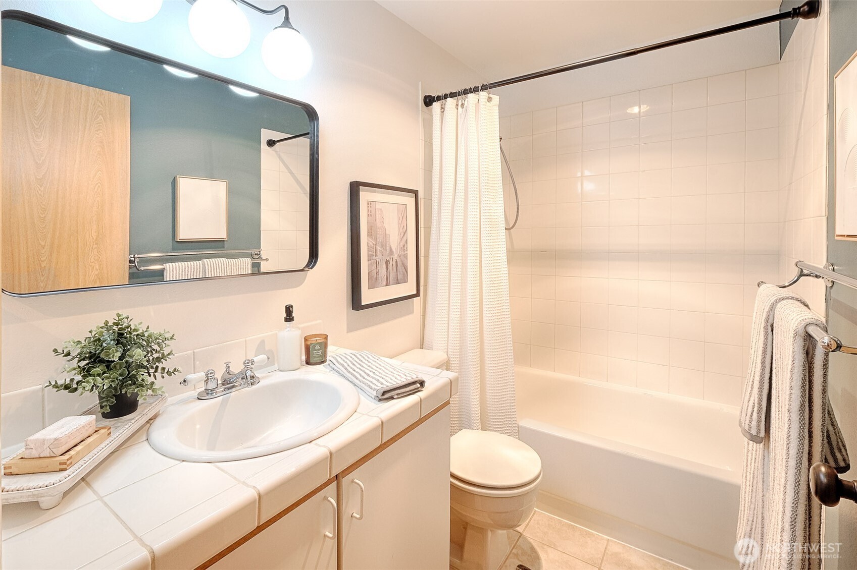 7000 Cleopatra Place NW Unit: 303