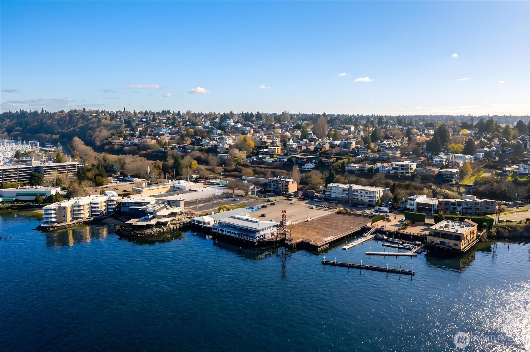 6042 Seaview Avenue NW Unit: 404