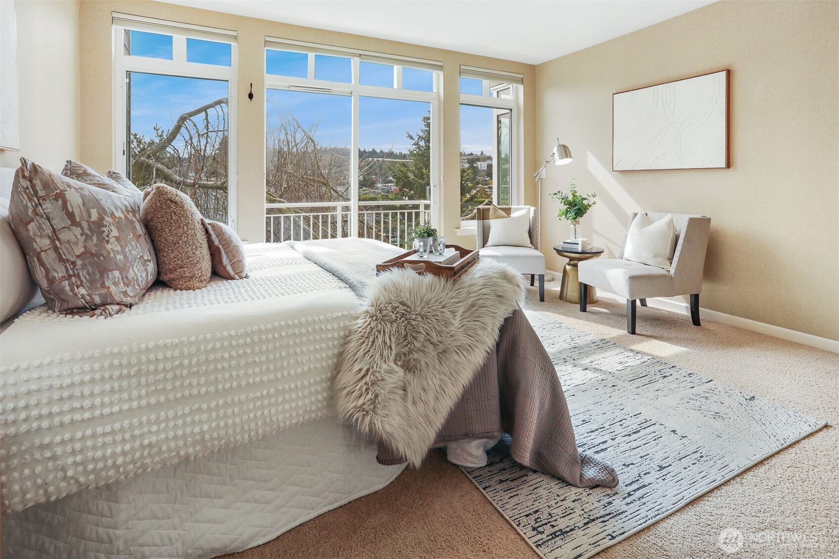 6042 Seaview Avenue NW Unit: 404