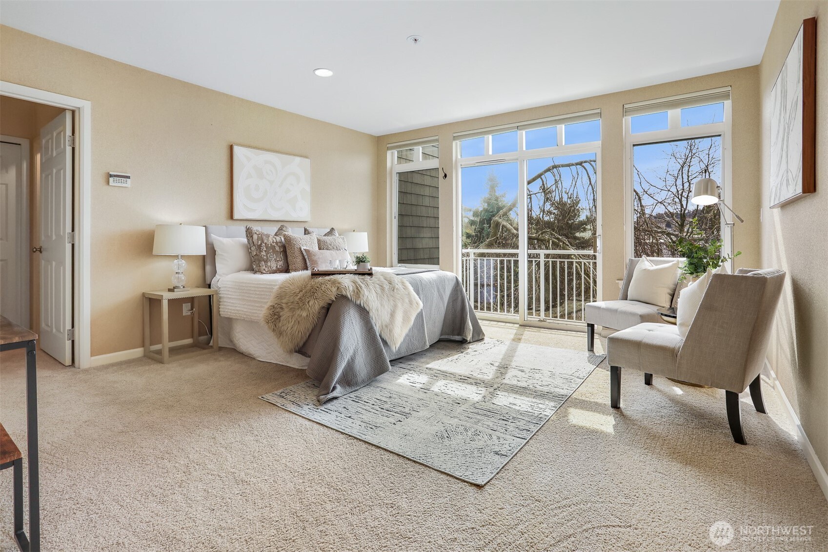 6042 Seaview Avenue NW Unit: 404