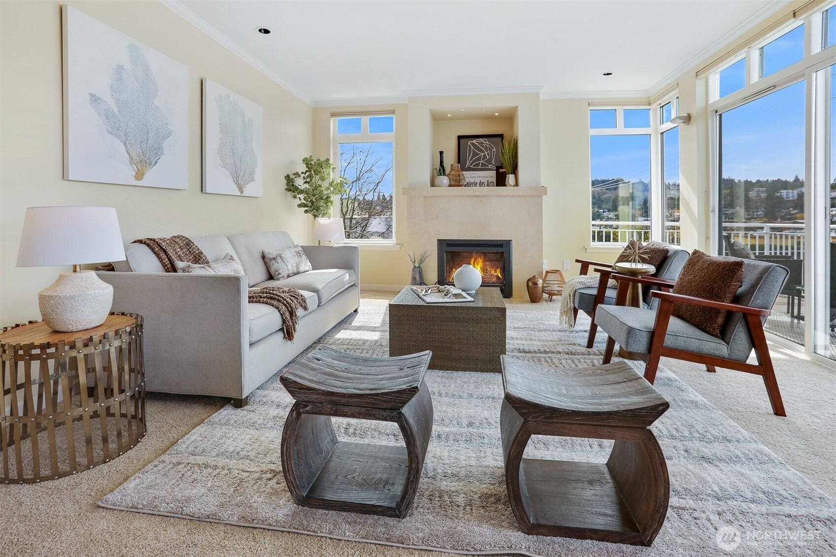 6042 Seaview Avenue NW Unit: 404