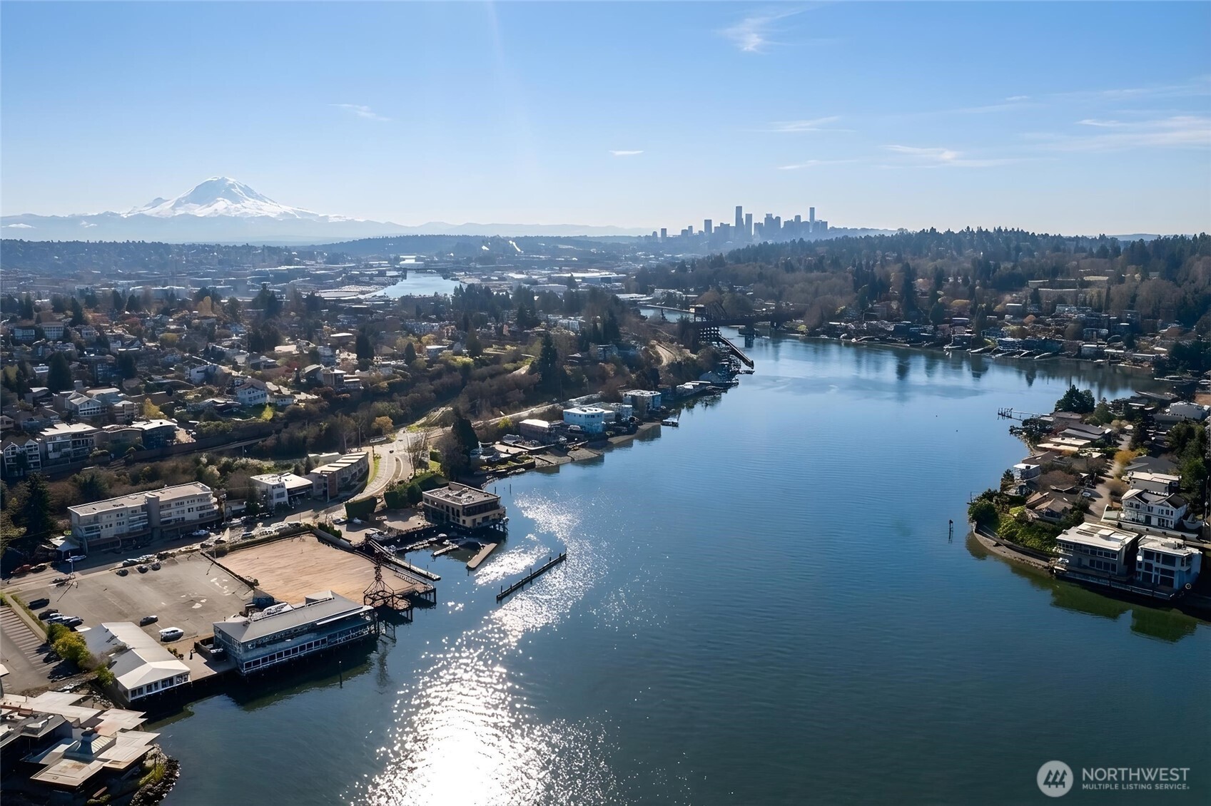 6042 Seaview Avenue NW Unit: 404