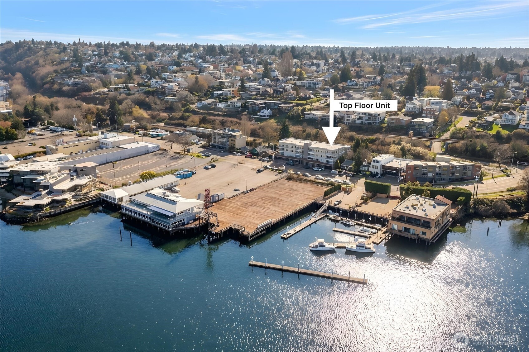 6042 Seaview Avenue NW Unit: 404