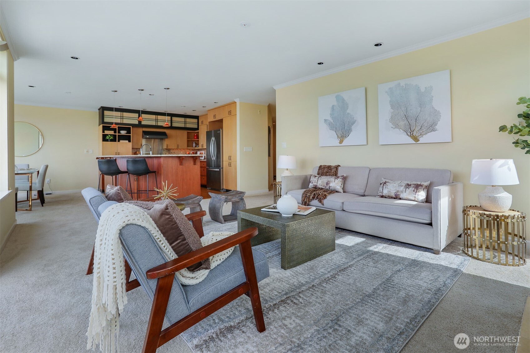 6042 Seaview Avenue NW Unit: 404