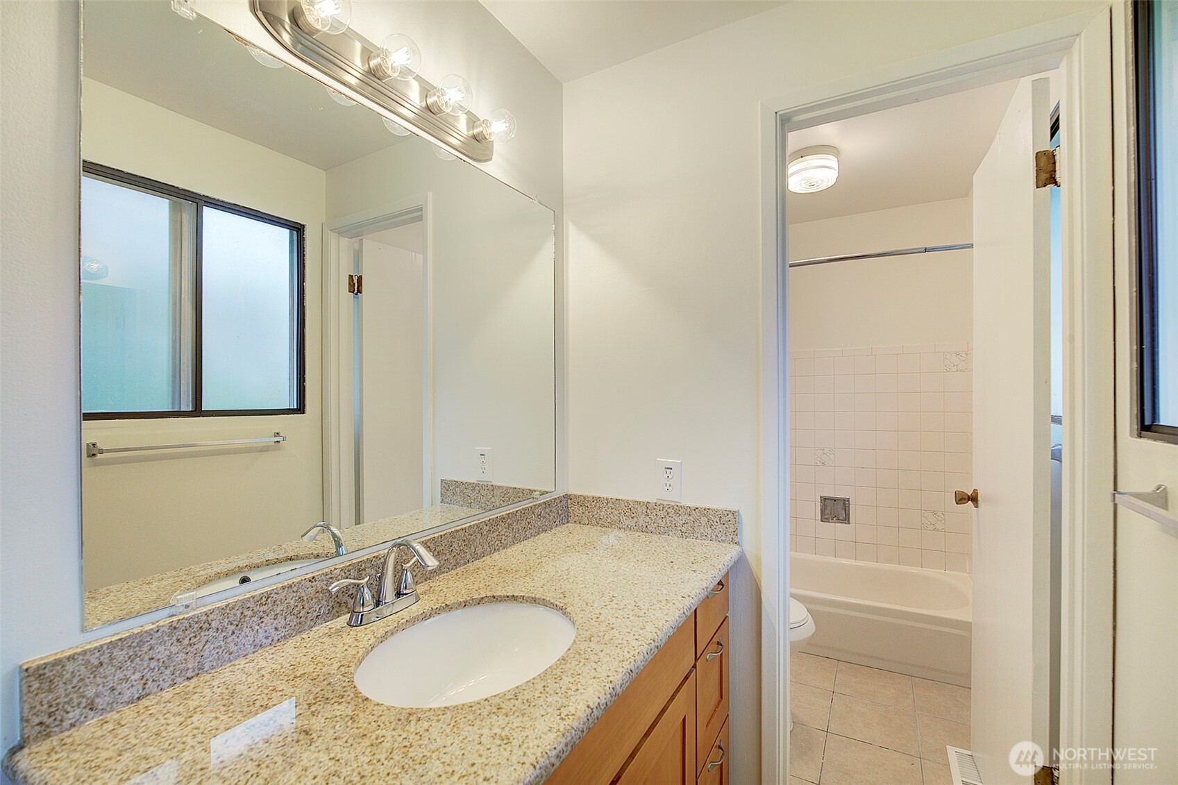 13536 28th Avenue NE